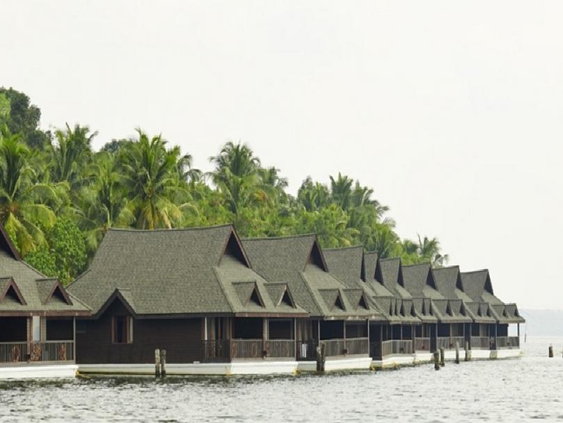 Club Mahindra Ashtamudi Hotel Nindakara Ngoại thất bức ảnh
