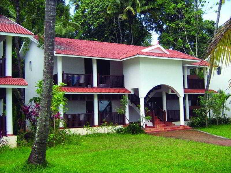 Club Mahindra Ashtamudi Hotel Nindakara Ngoại thất bức ảnh